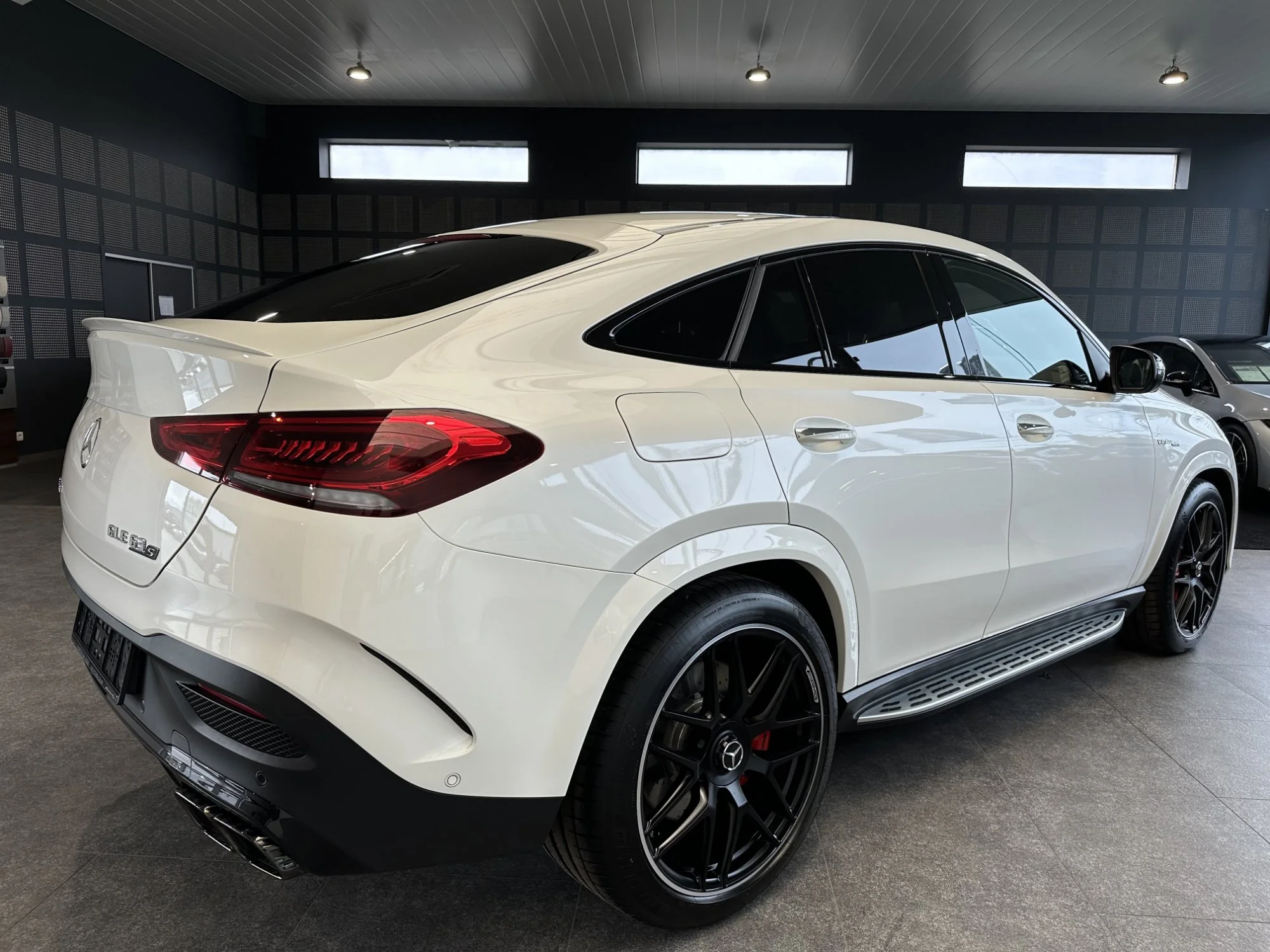 Mercedes-Benz GLE Coupé AMG 63 - 4-Matic - Petrol - Automatic - 612 hp - 3.398 km
