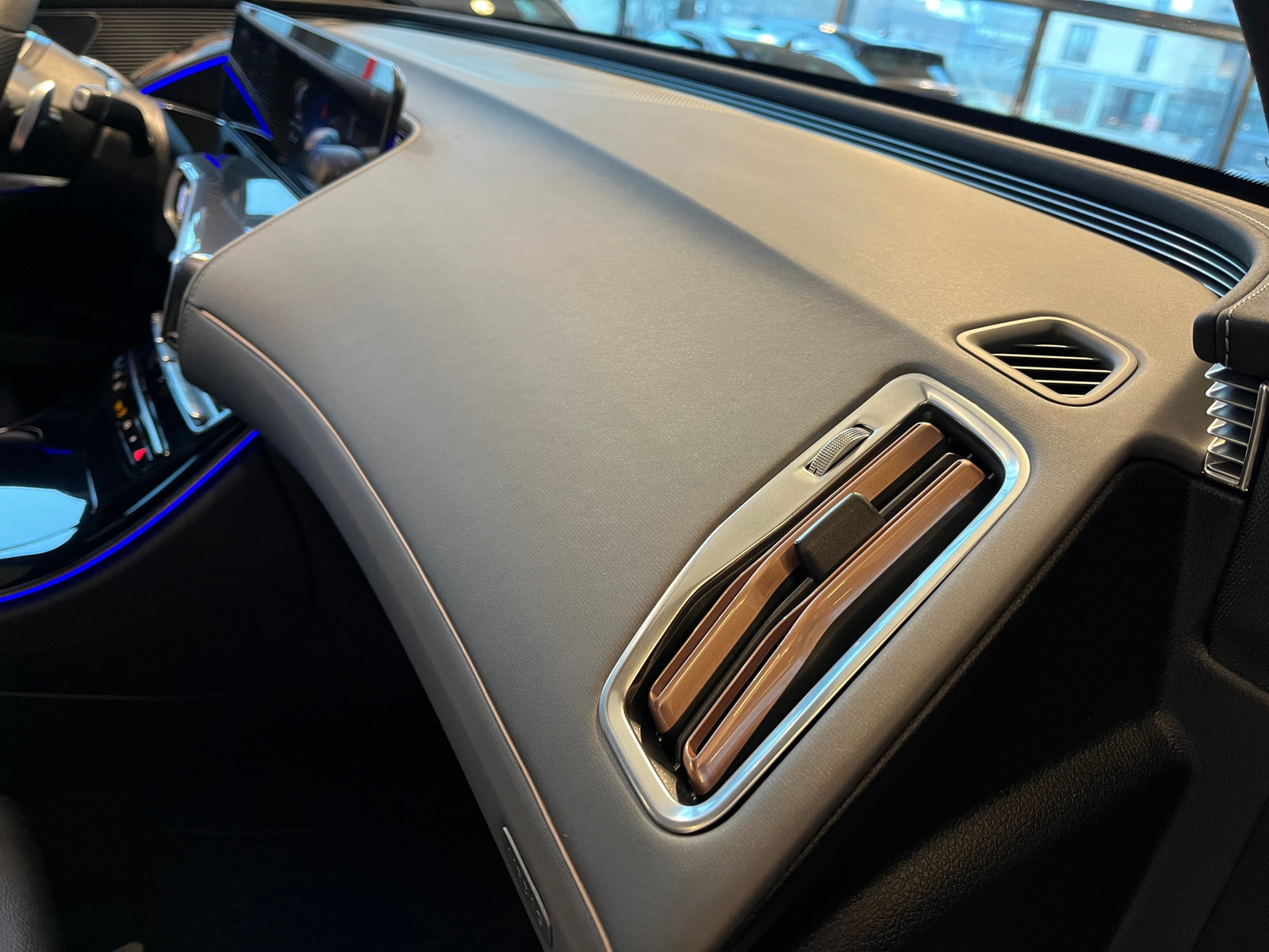 2020 Mercedes-Benz EQC