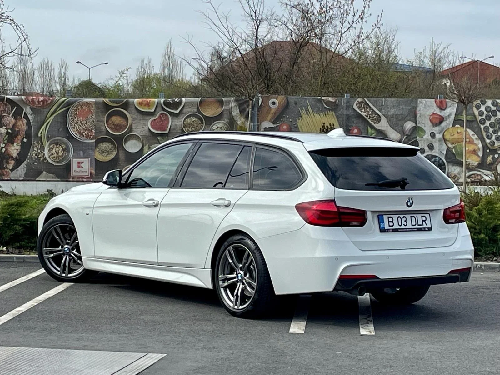 BMW 3 Series Touring 316d - Diesel - Automatic - 116 hp - 127.116 km