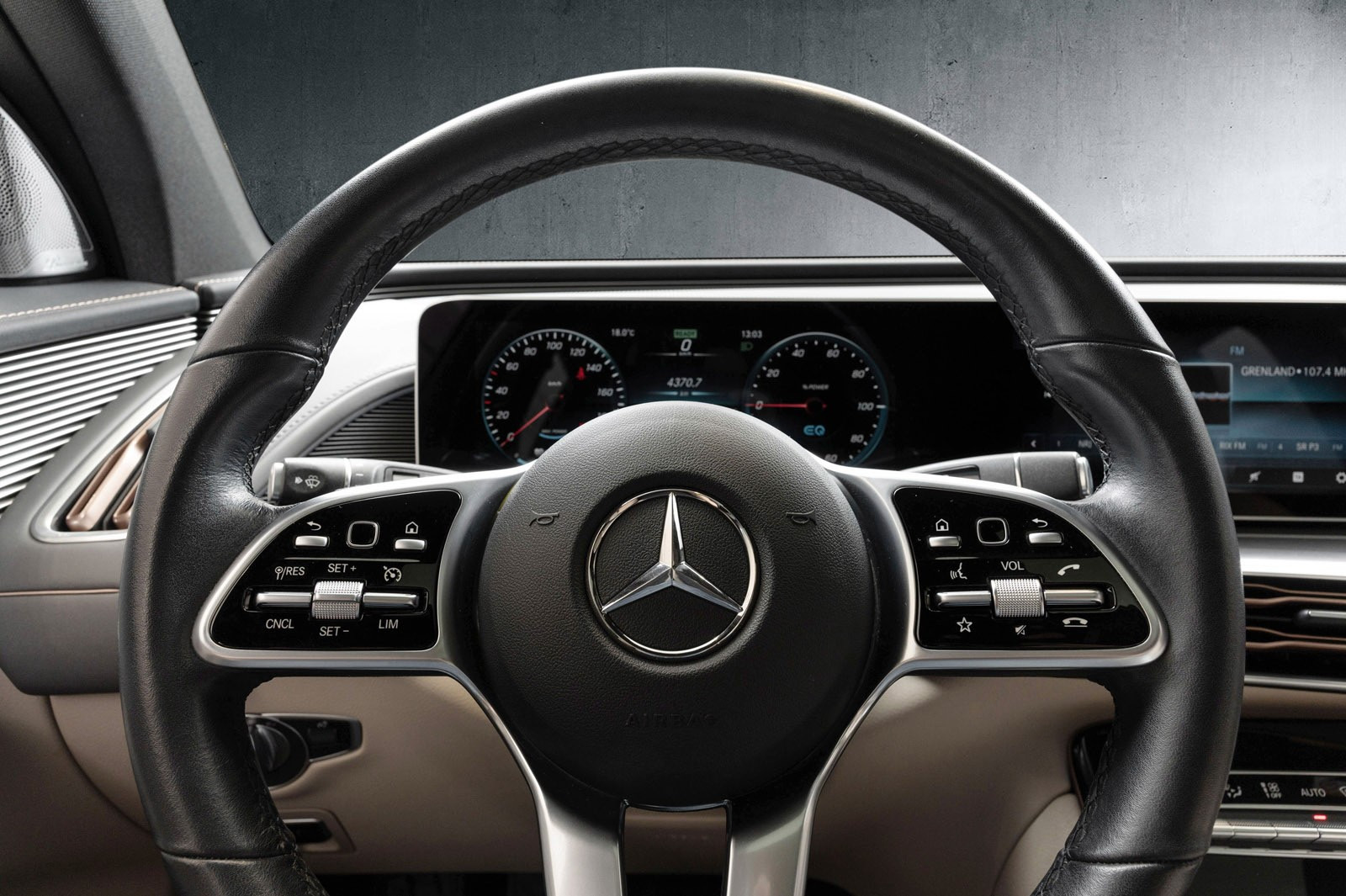 2020 Mercedes-Benz EQC