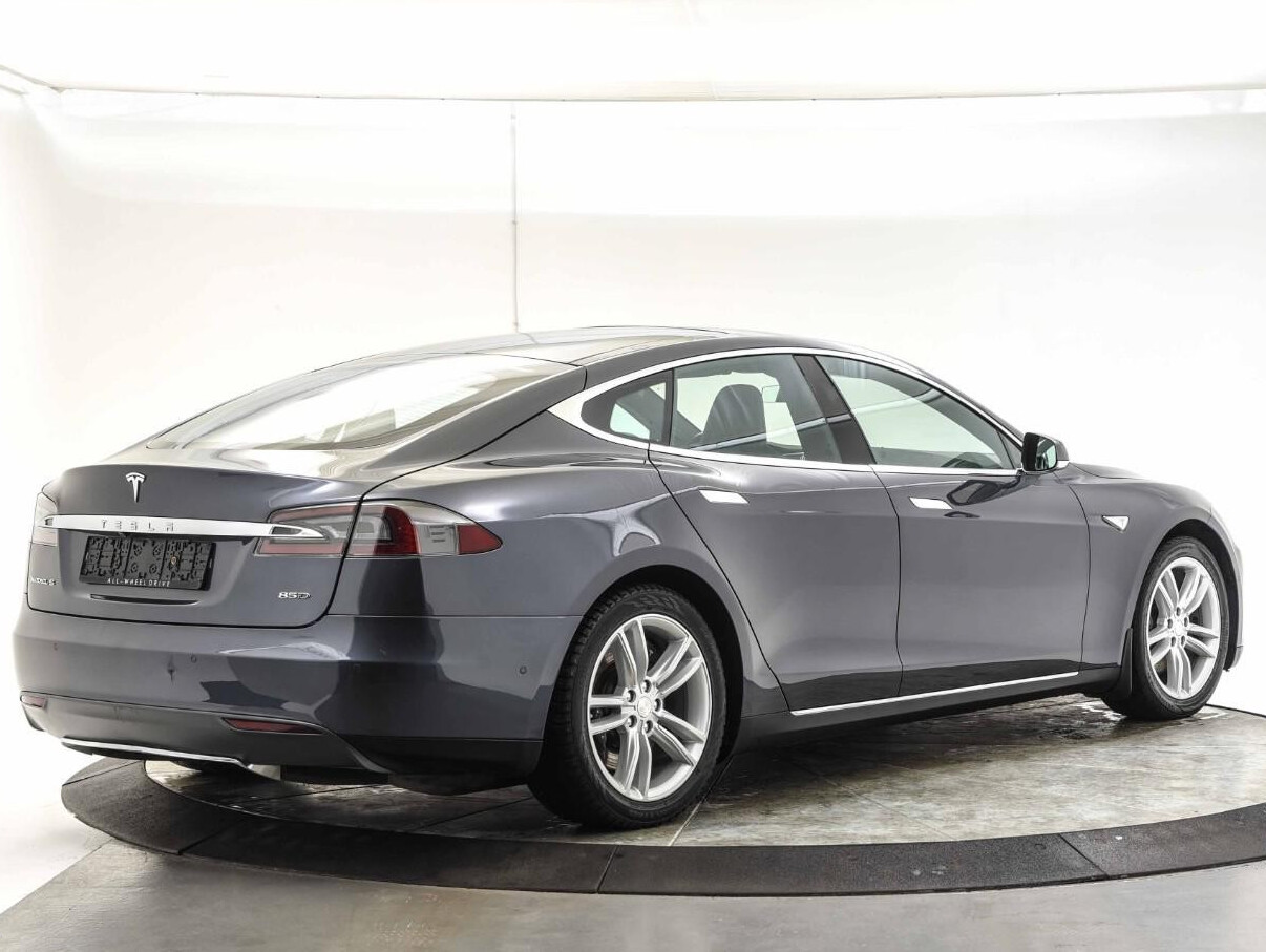 2016 Tesla Model S