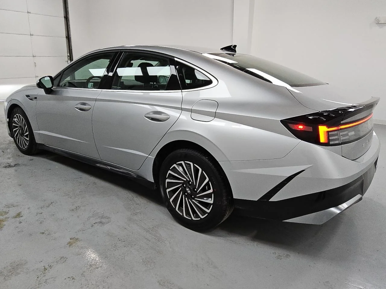2025 HYUNDAI SONATA HYBRID