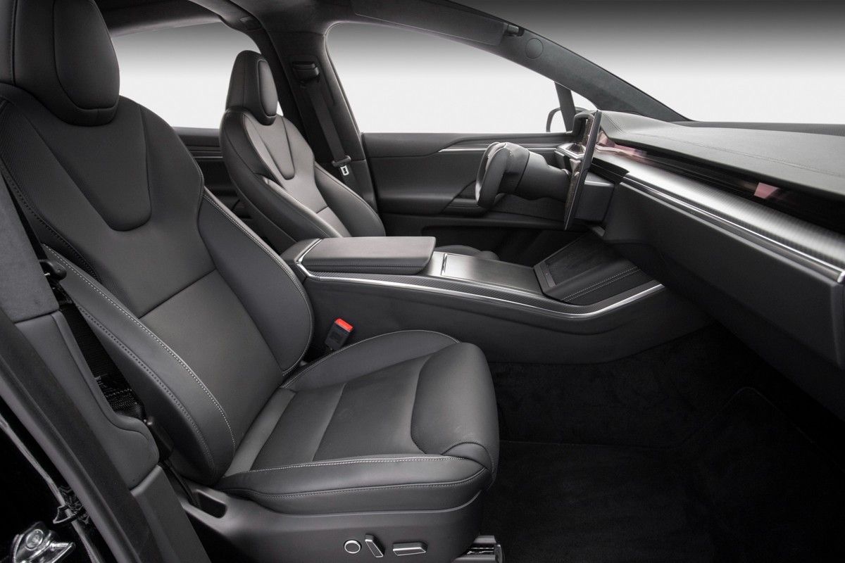 2022 Tesla Model X PLAID