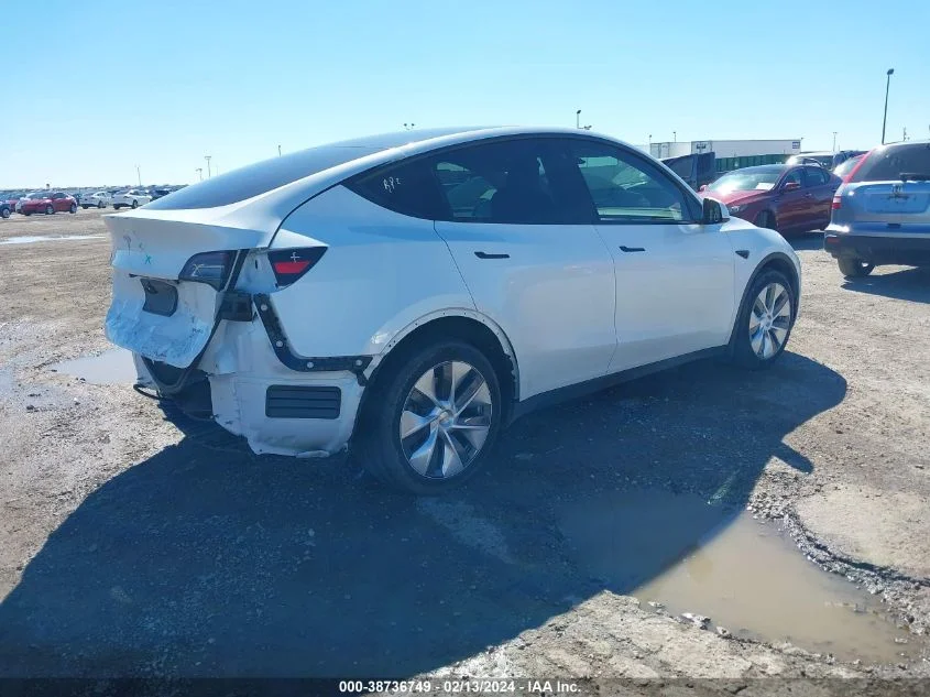 TESLA MODEL Y 2023
