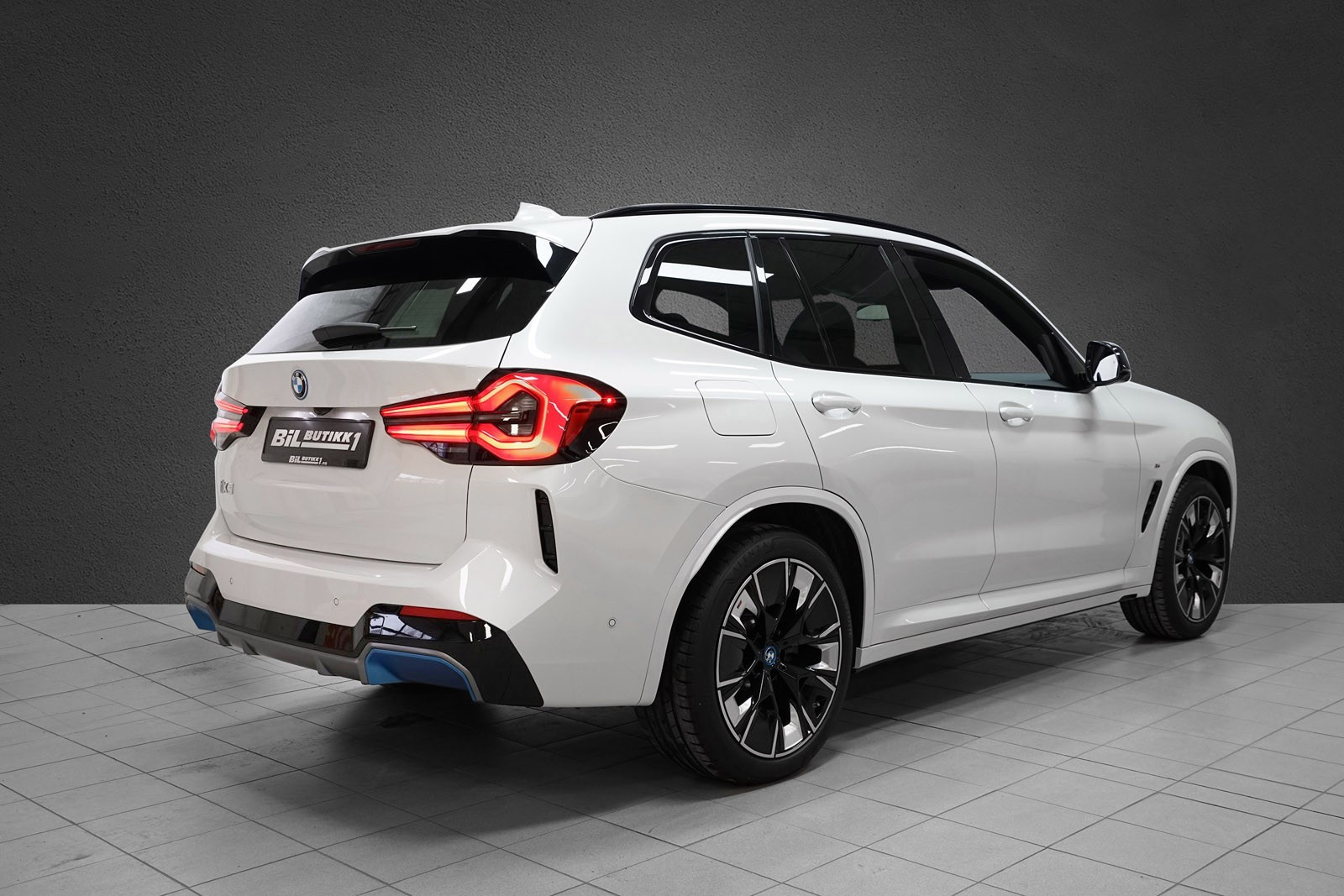 2022 BMW iX3