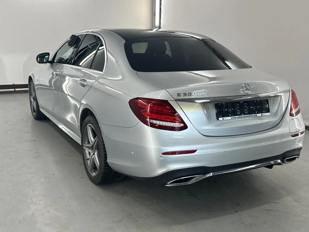 Mercedes-Benz E 300 Business - Смешанное - Автоматическое - 194 hp - 69.351 km