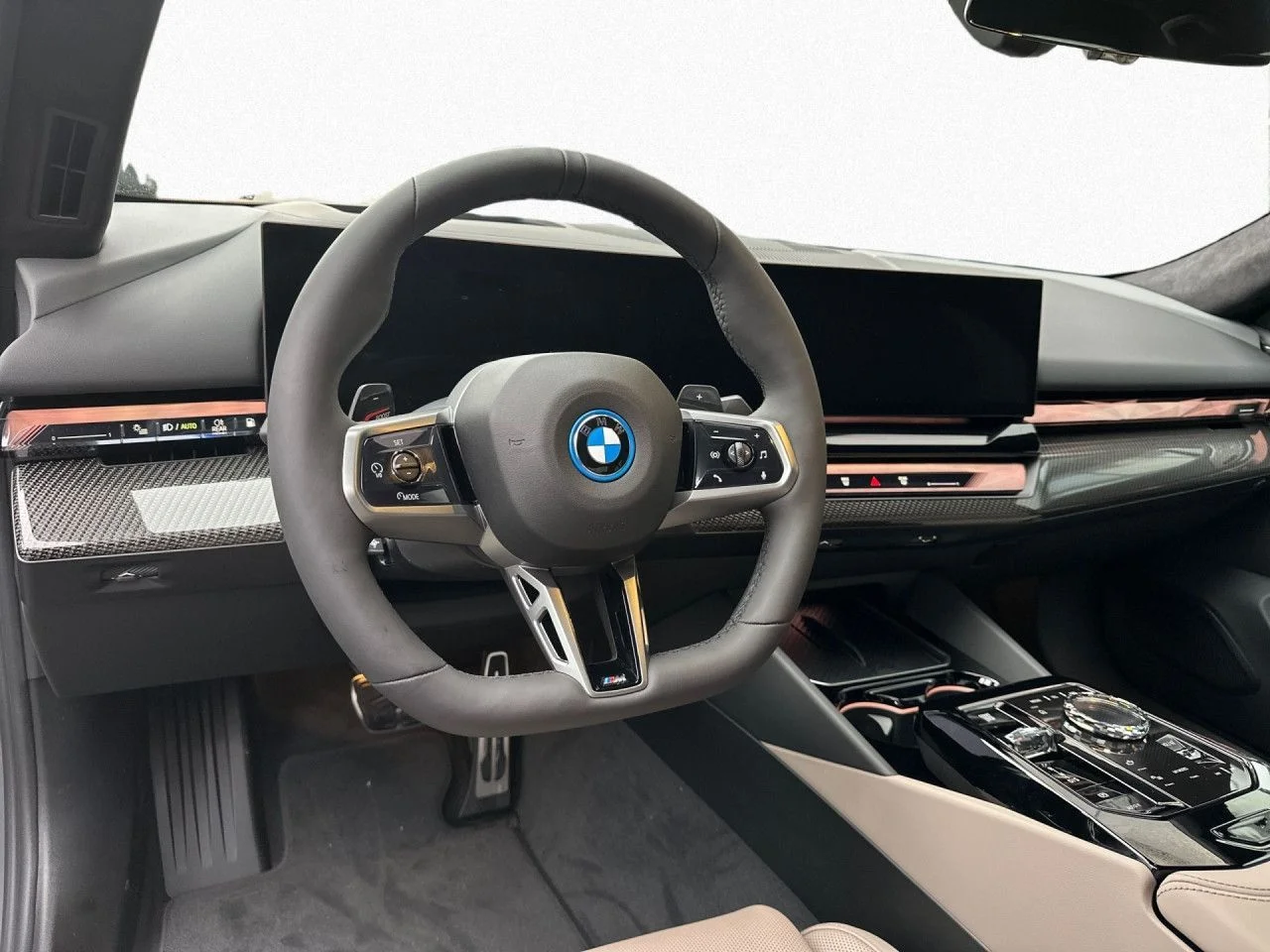 BMW 550 e xDrive M Sportpaket Pro 2025