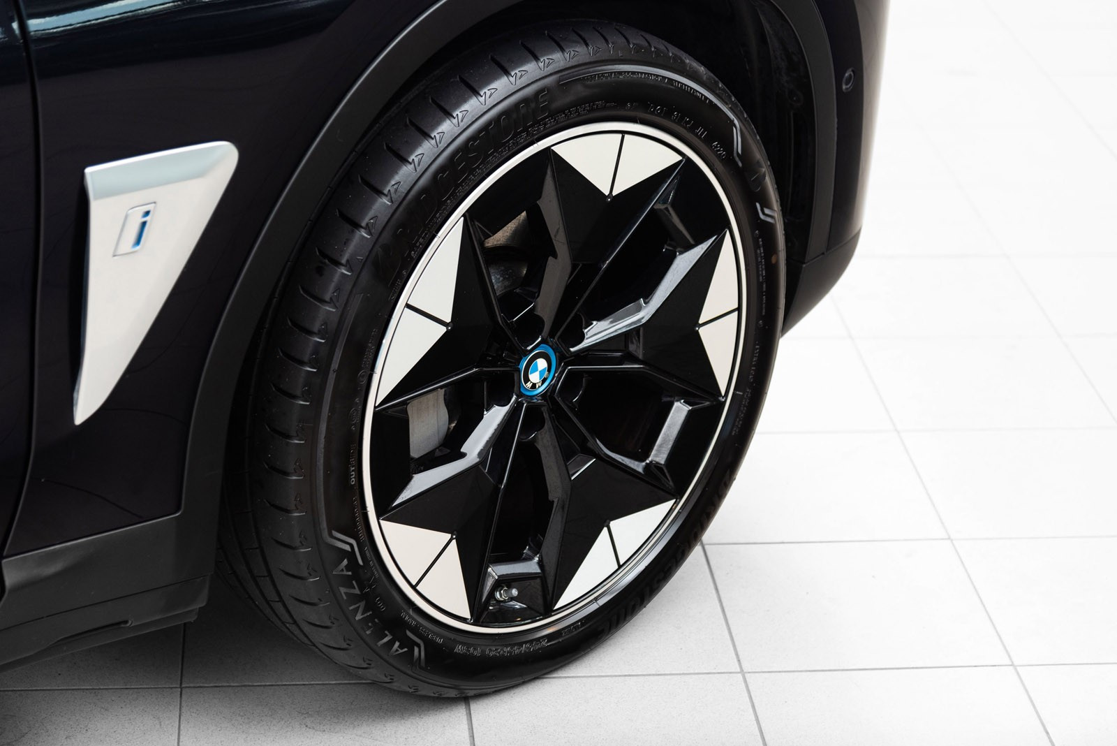 2021 BMW iX3