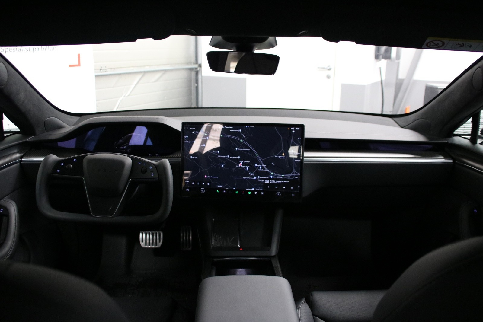 2022 Tesla Model S PLAID