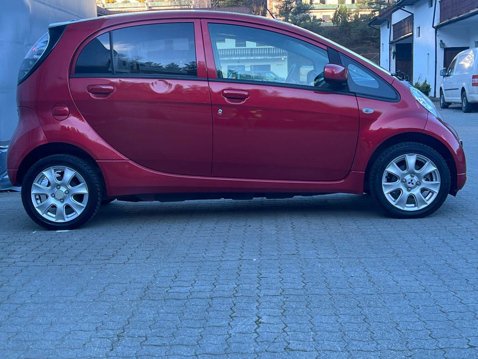 2015 Mitsubishi i-Miev