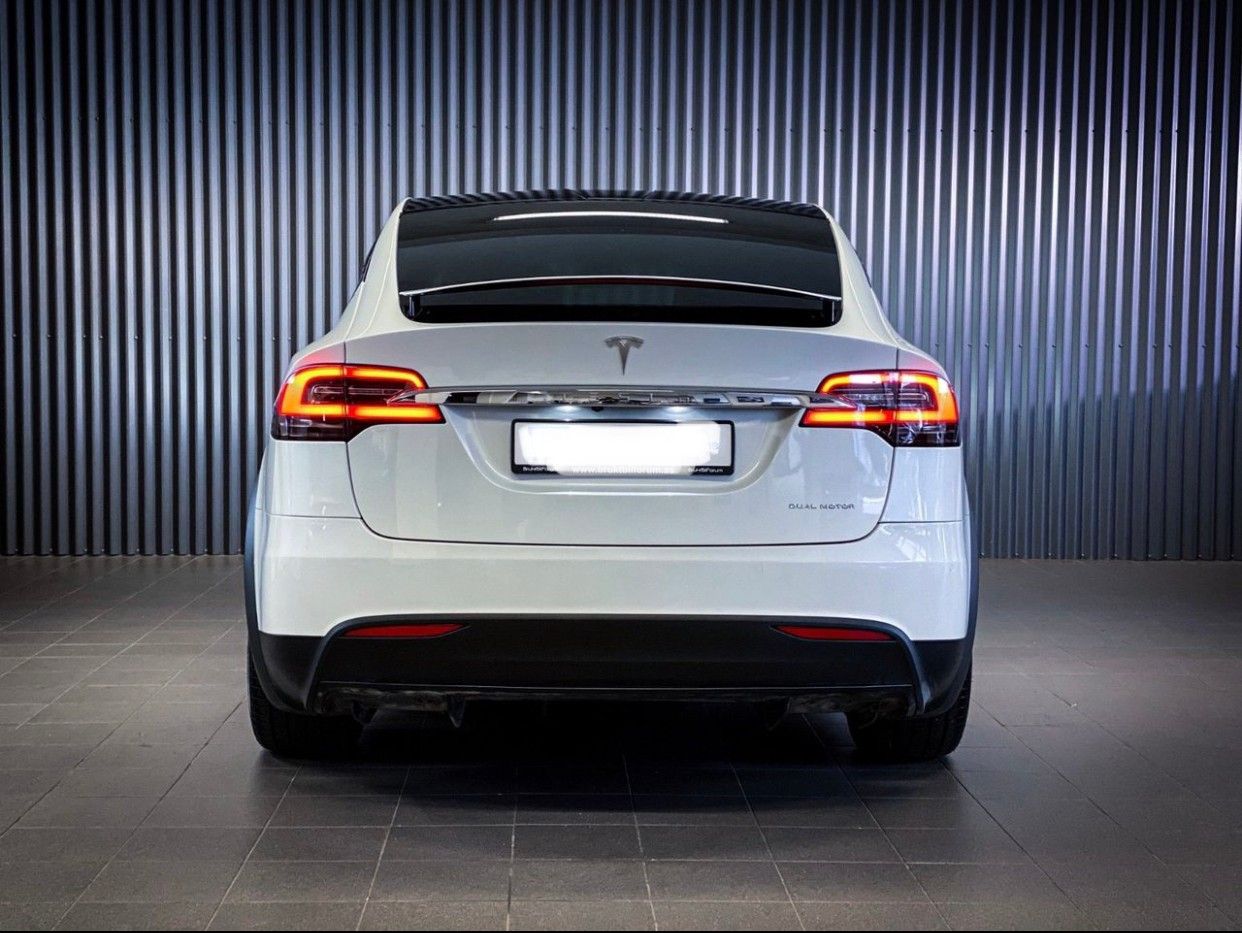 2020 Tesla Model X