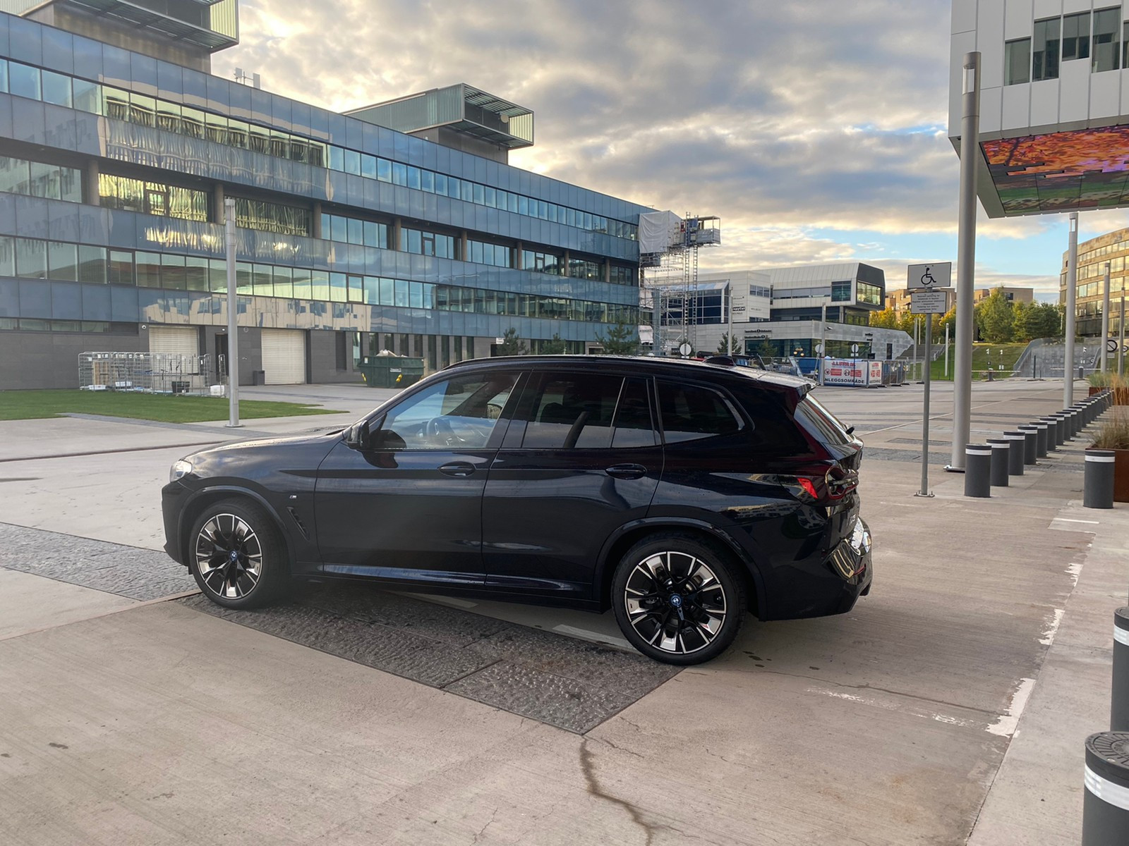2022 BMW iX3
