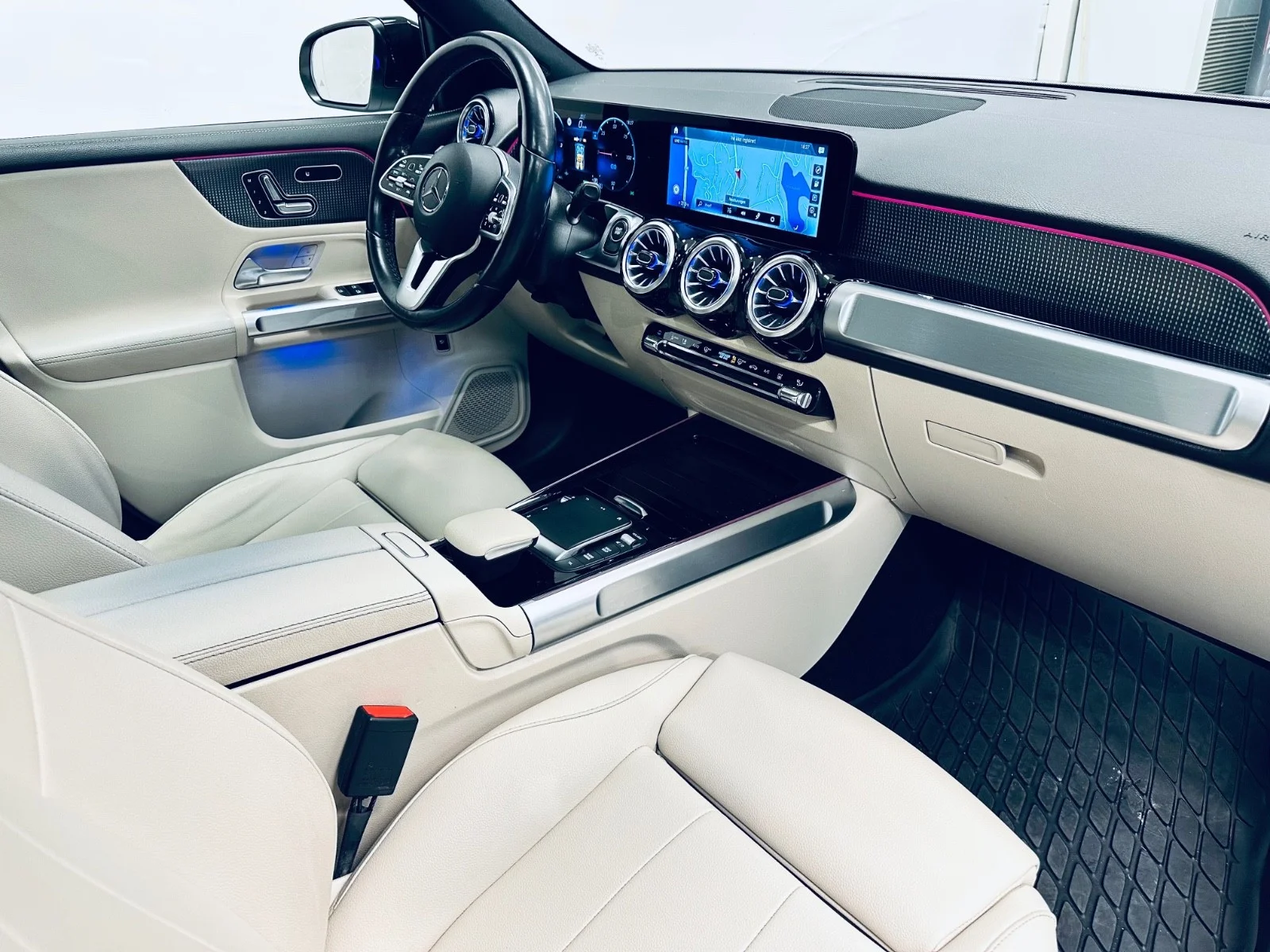 Mercedes-Benz EQB 2023