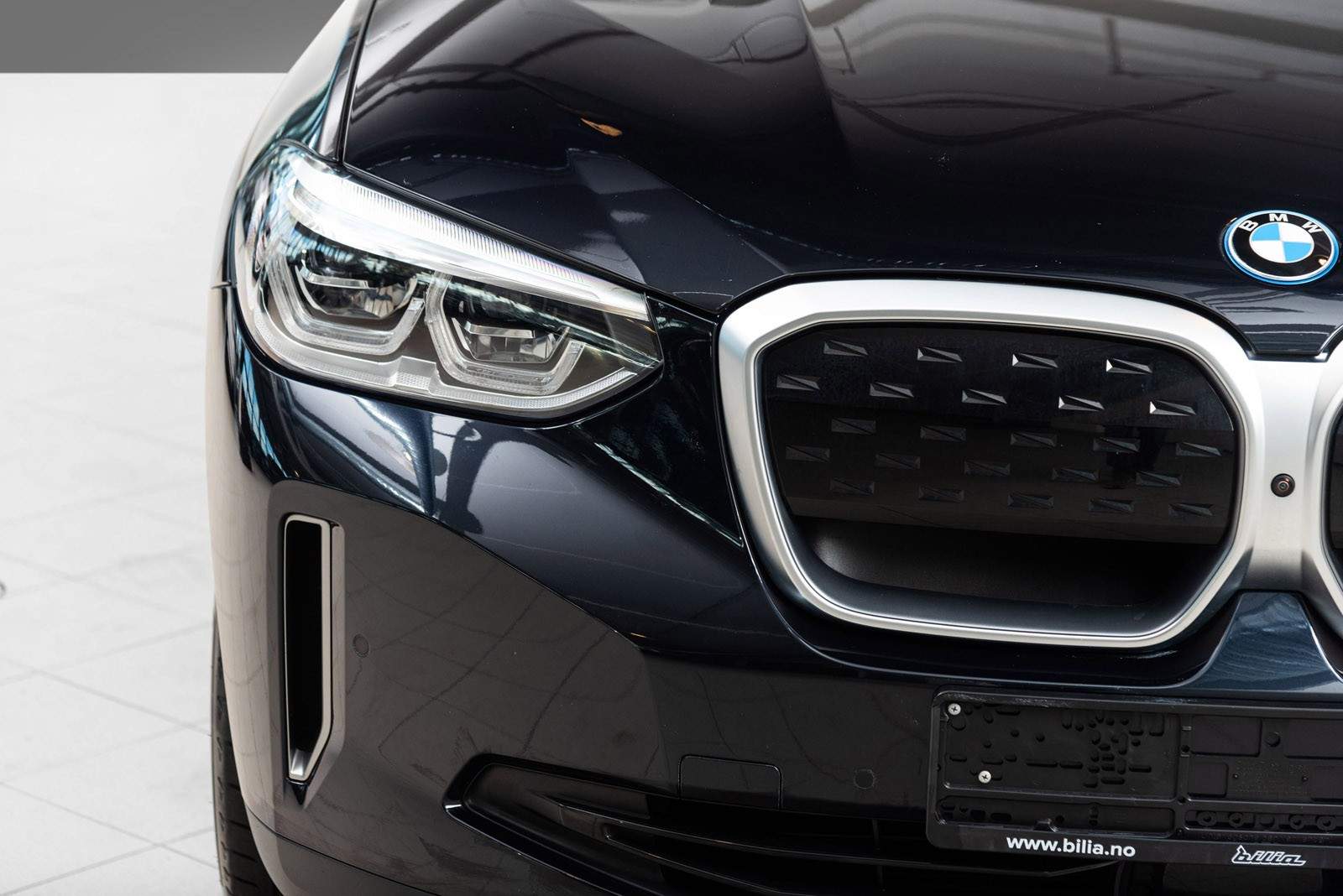 2021 BMW iX3