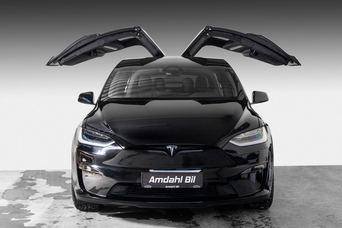 2022 Tesla Model X PLAID