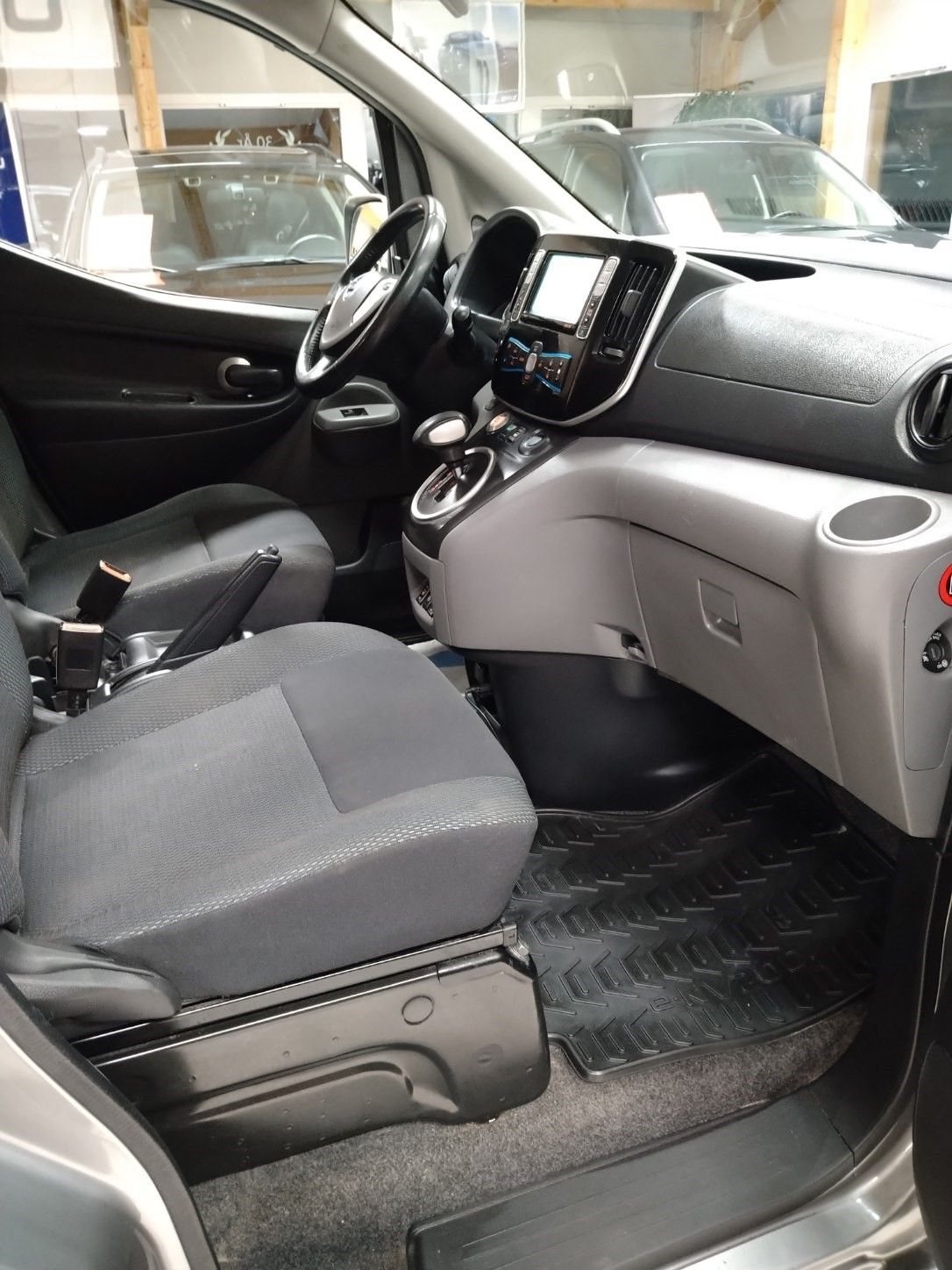 2016 Nissan e-NV