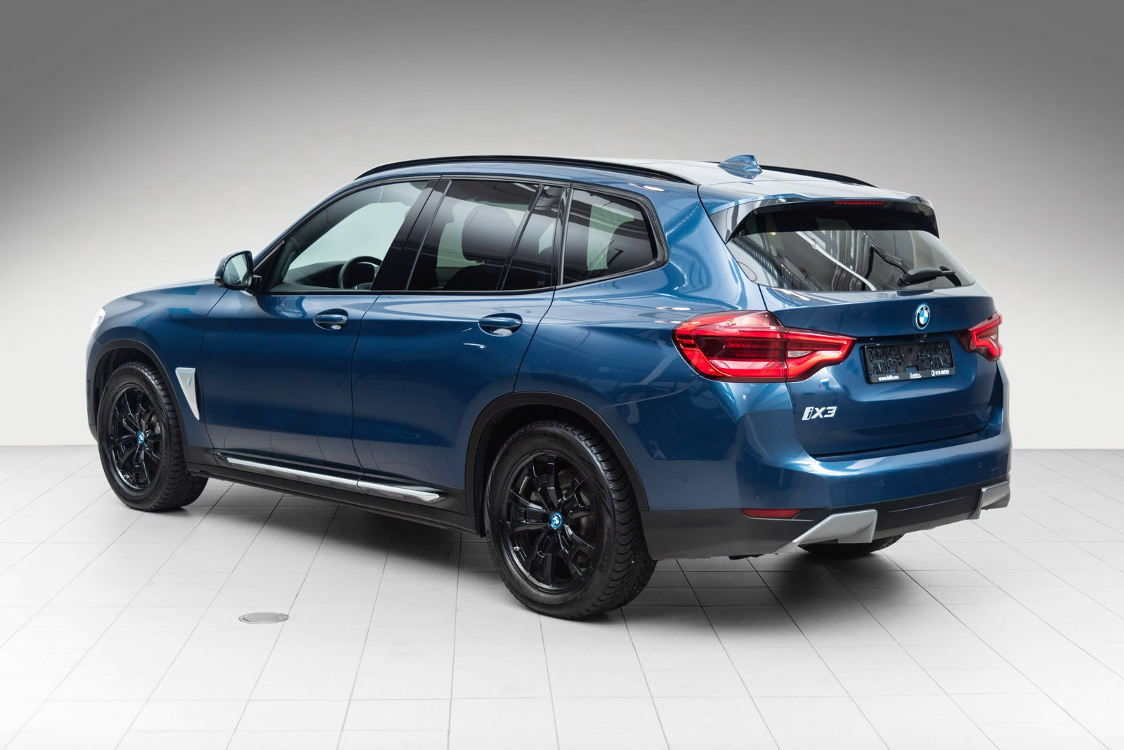 2021 BMW iX3