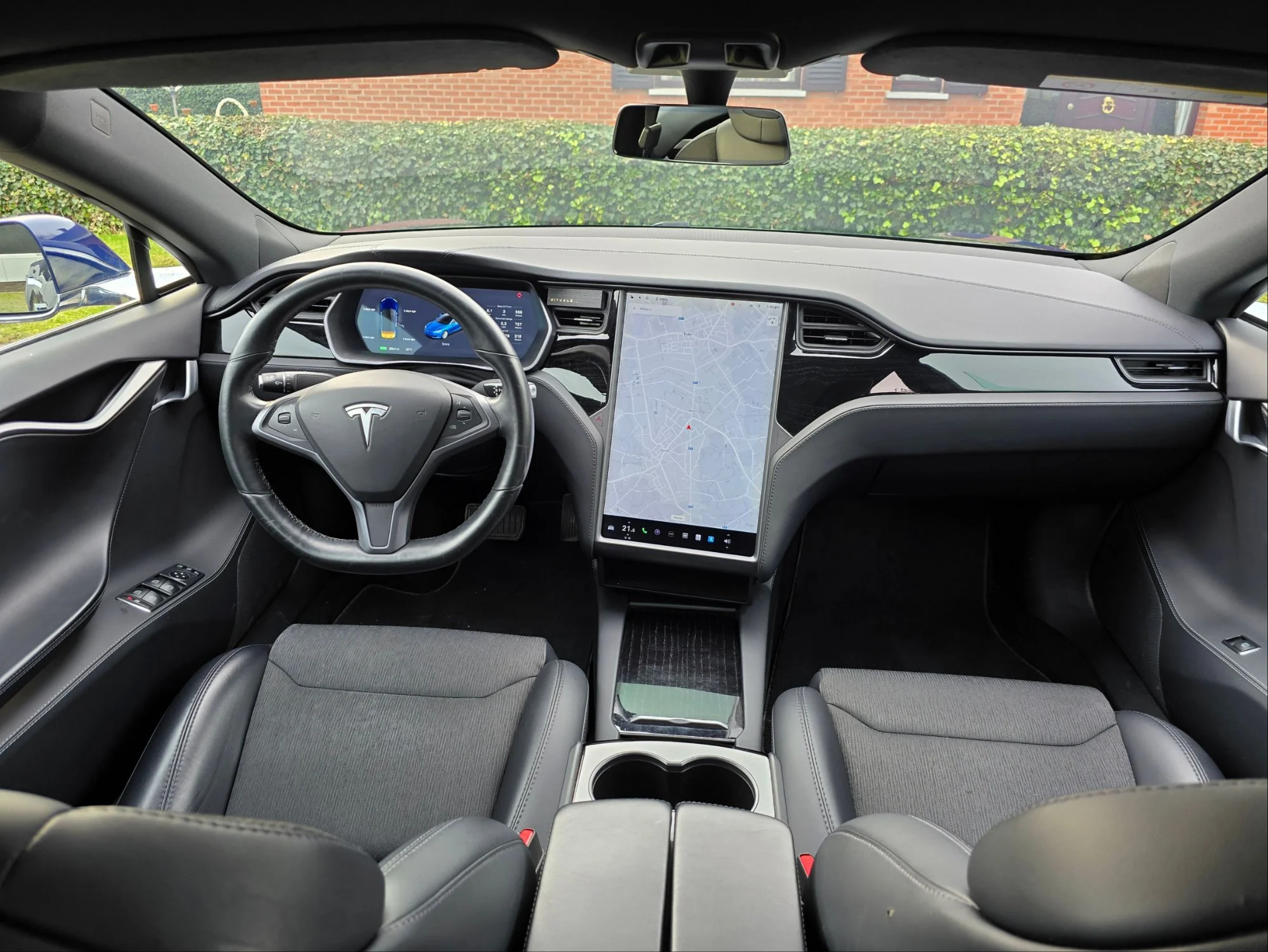 Tesla Model S 75D 75 kWh - Electric - Automatic - 107 hp - 103.376 km