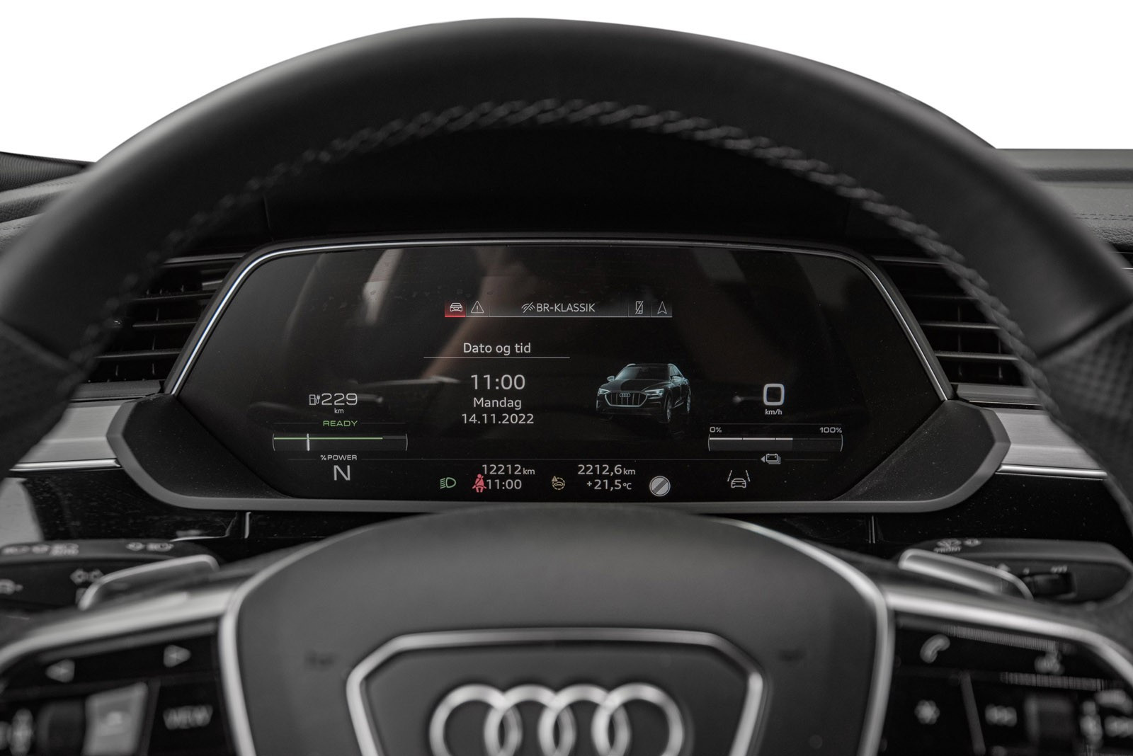 2022 Audi e-tron