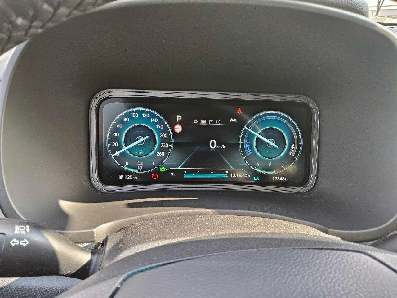 Hyundai Kona - Электрический - Автоматическое - 136 hp - 17.348 km