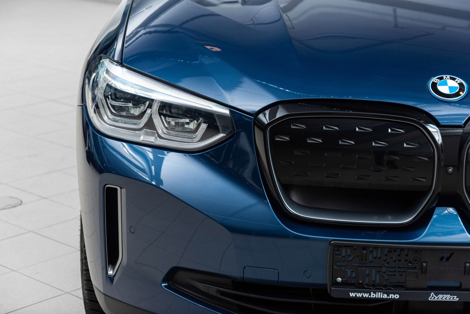 2021 BMW iX3
