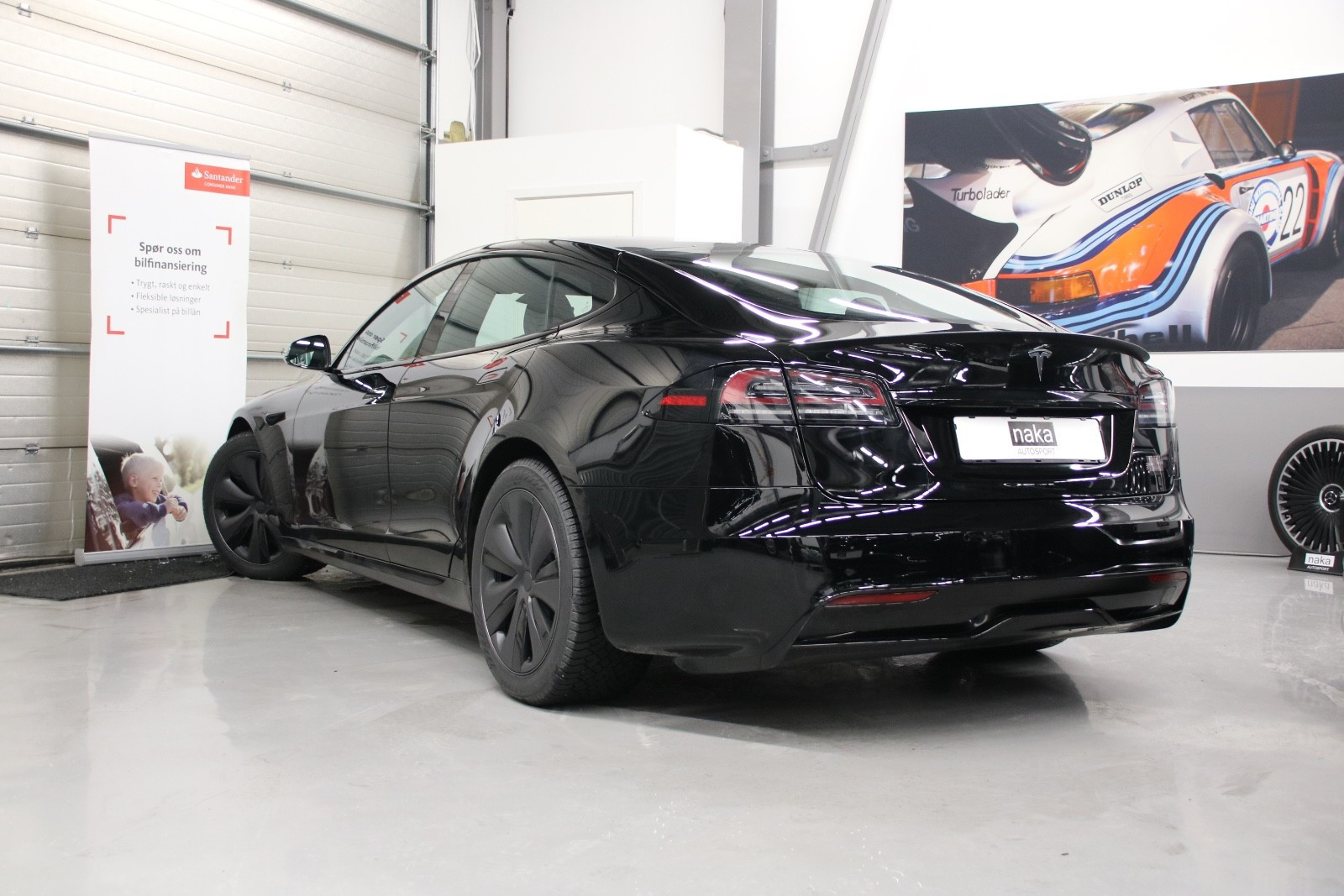 2022 Tesla Model S PLAID