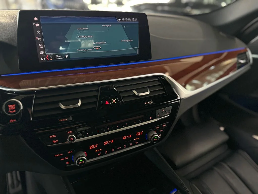 520d M Sport Panorama 360° HUD H/K Komfort Alarm