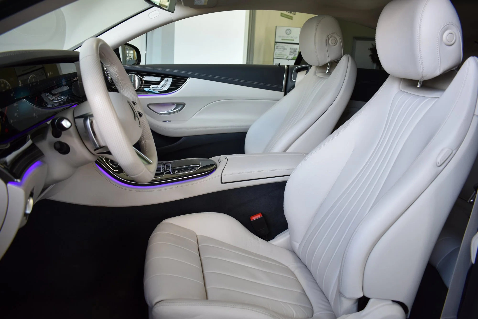 Mercedes-Benz E 220d Premium - 4-Matic - Дизельное топливо - Автоматическое - 194 hp - 36.670 km