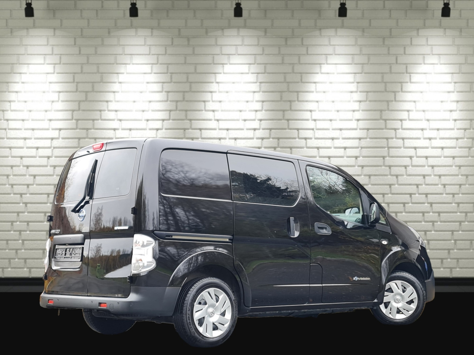 2017 Nissan e-NV