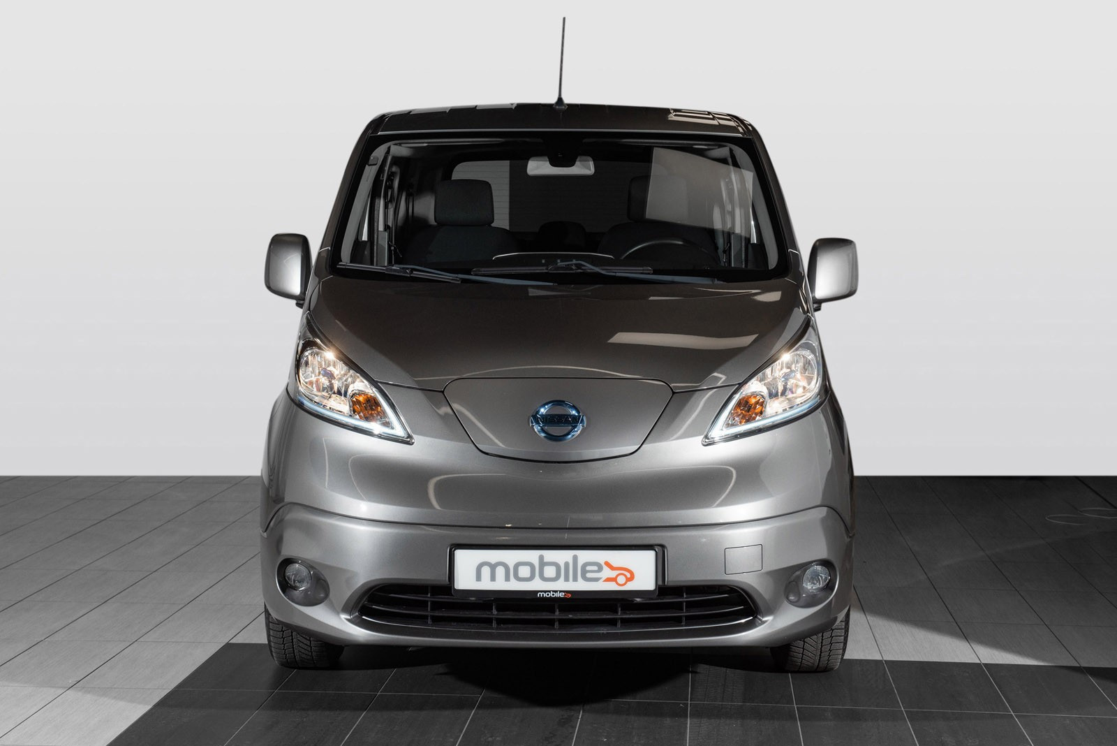 2017 Nissan e-NV