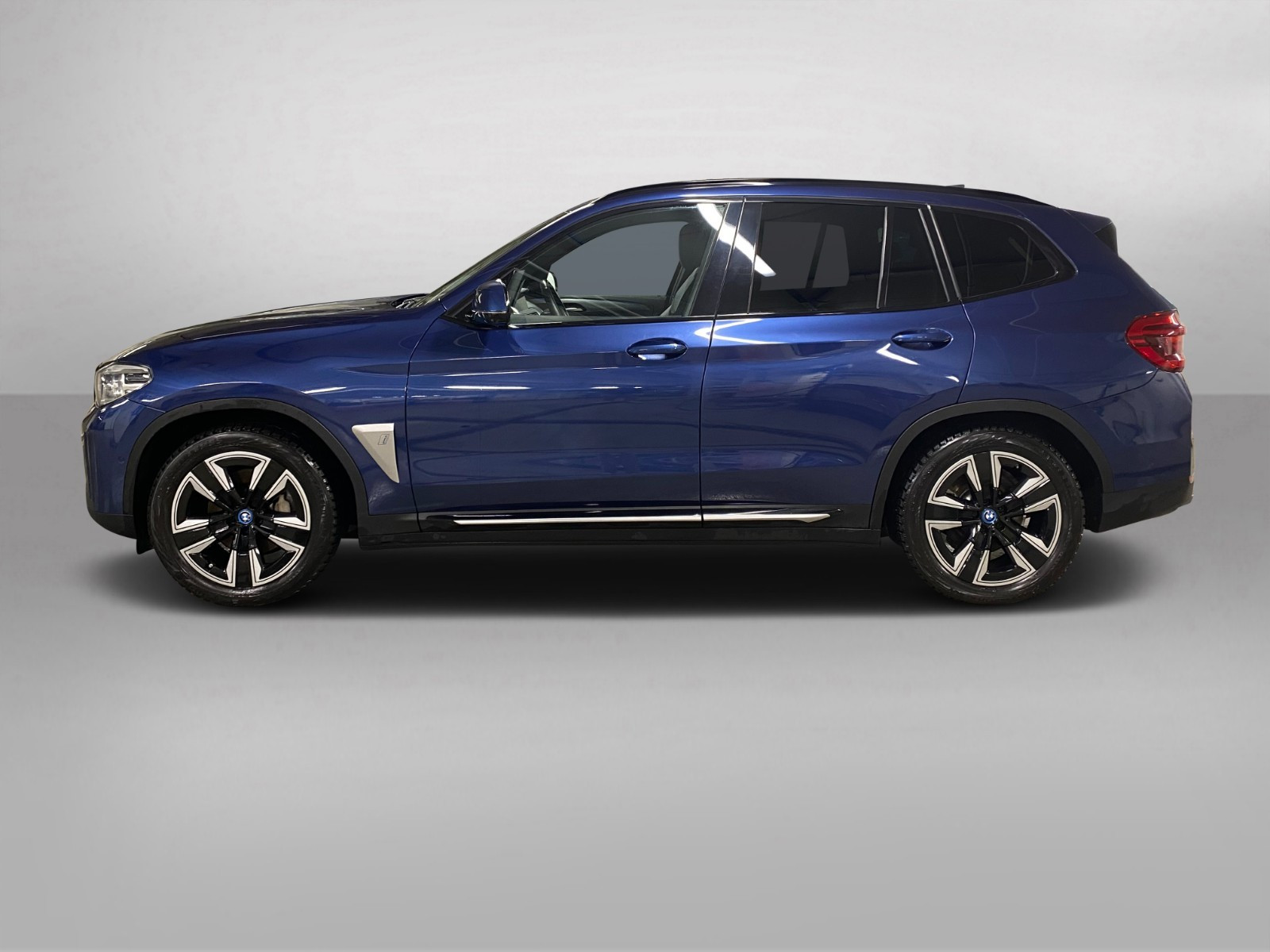 2021 BMW iX3