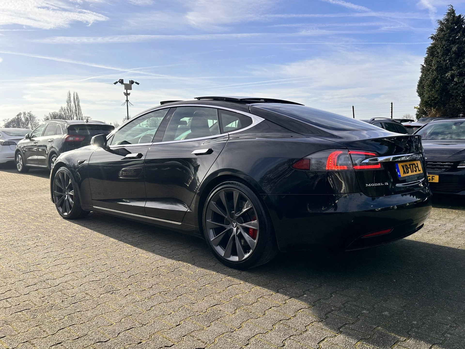 Tesla Model S P100D 100 kWh - AWD - Electric - Automatic - 612 hp - 114.865 km