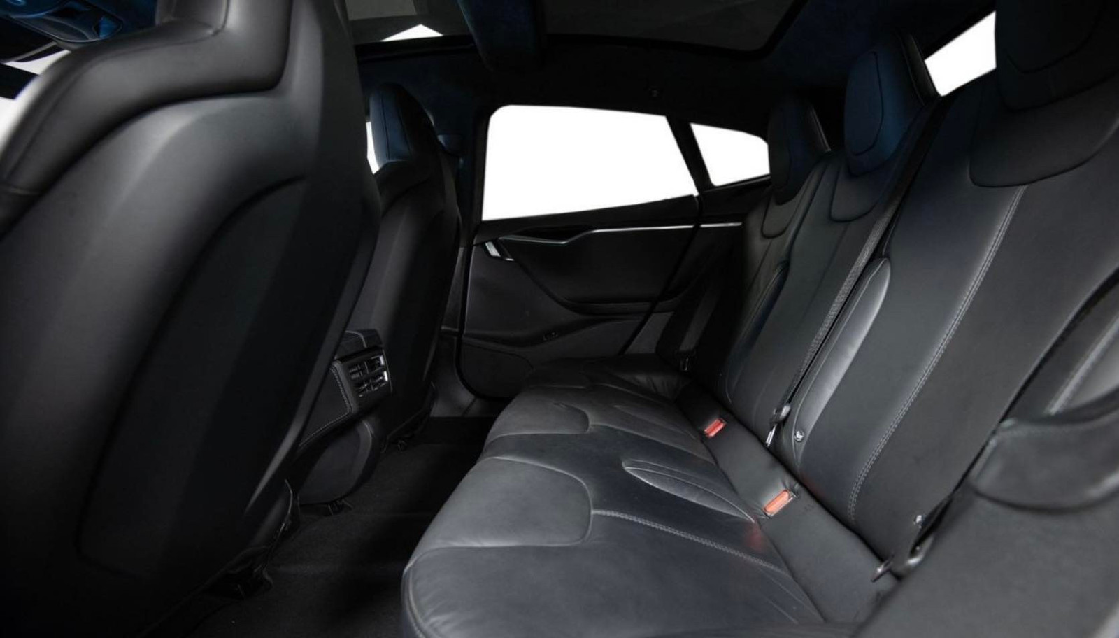 2015 Tesla Model S