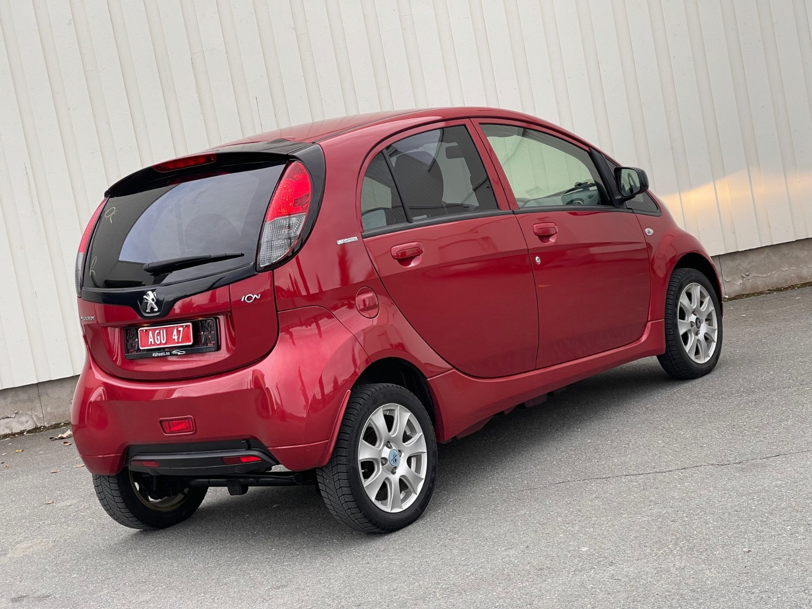 2015 Peugeot iOn
