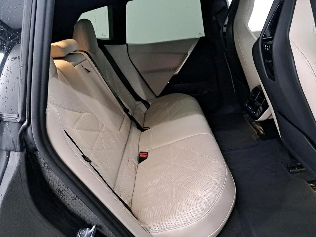 BMW iX - xDrive - Electric - Automatic - 326 hp - 118.966 km