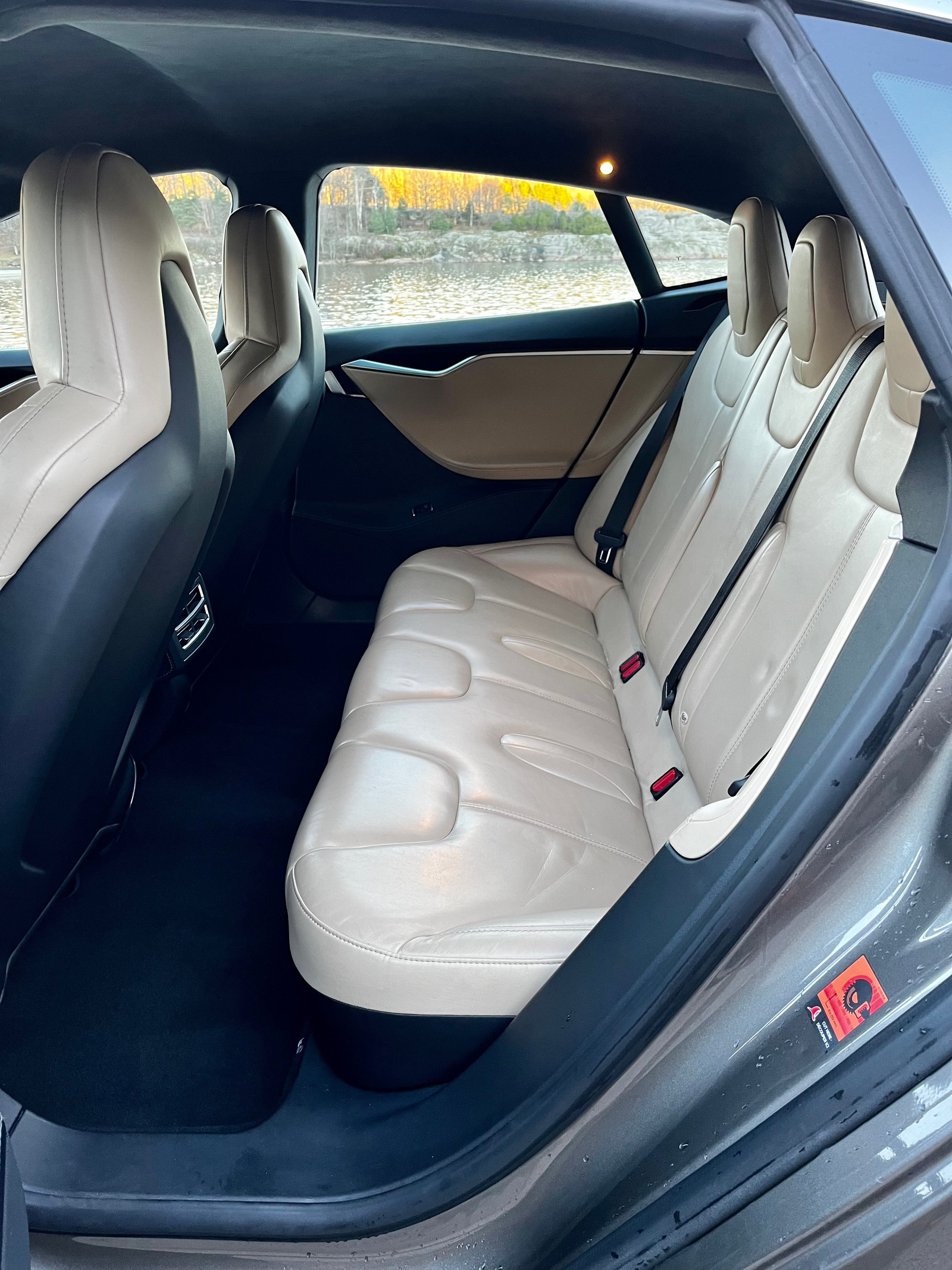 2016 Tesla Model S