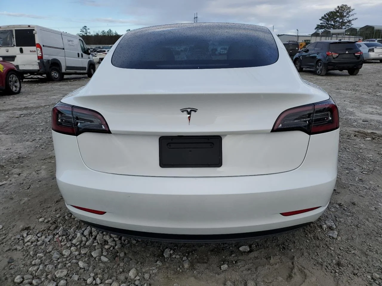 TESLA MODEL 3 2023