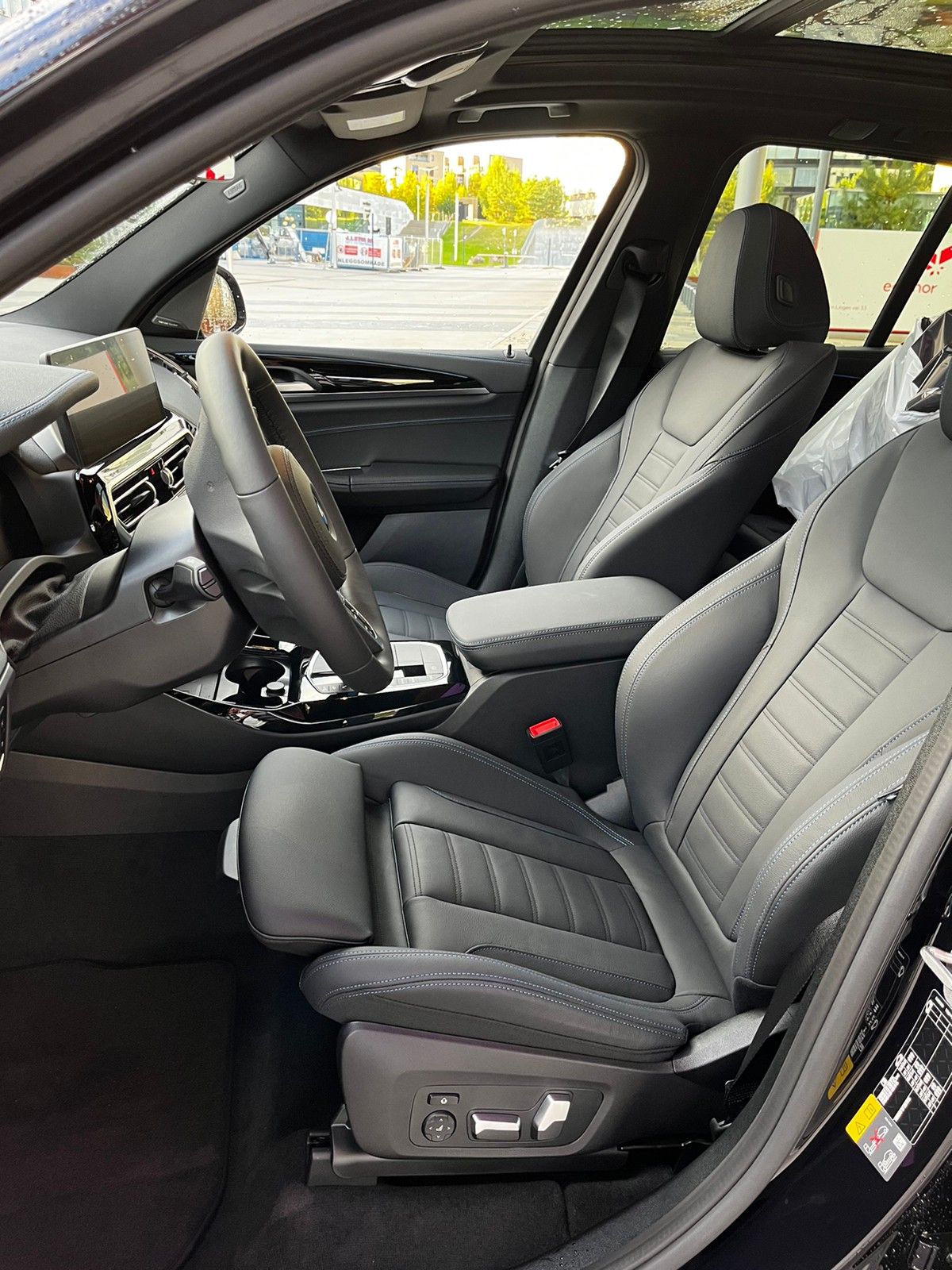 2022 BMW iX3