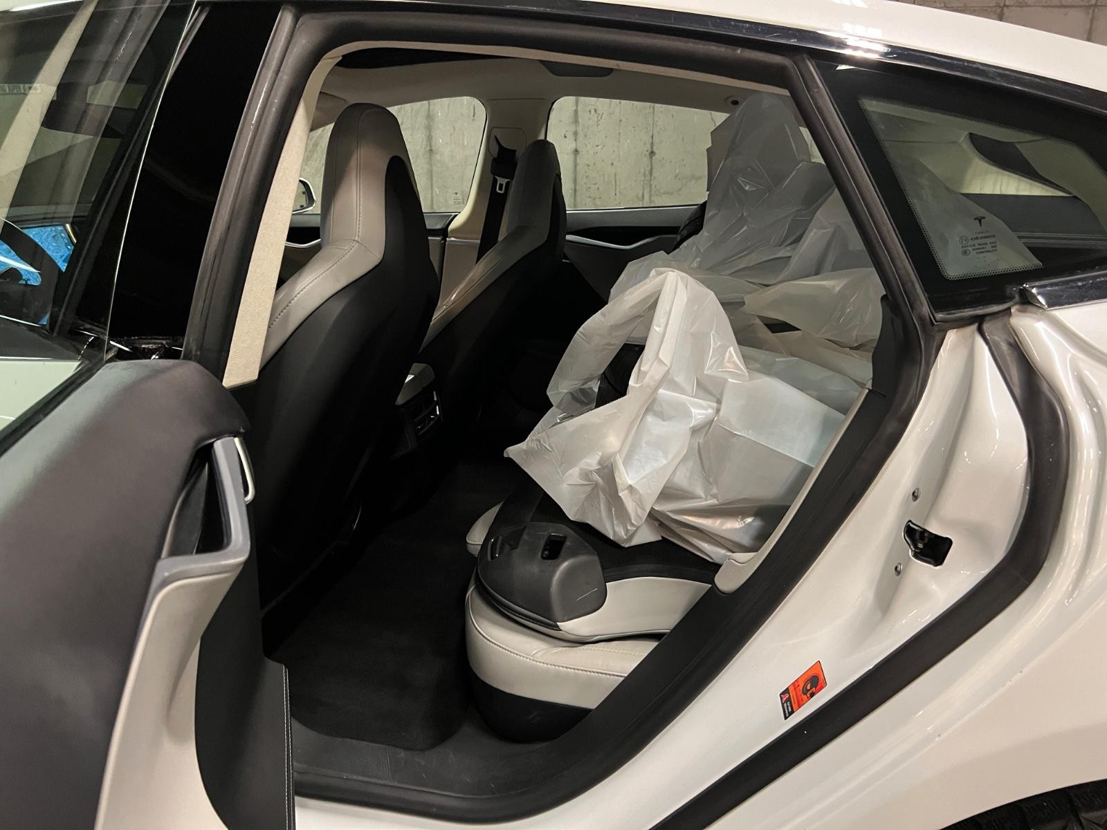 2014 Tesla Model S