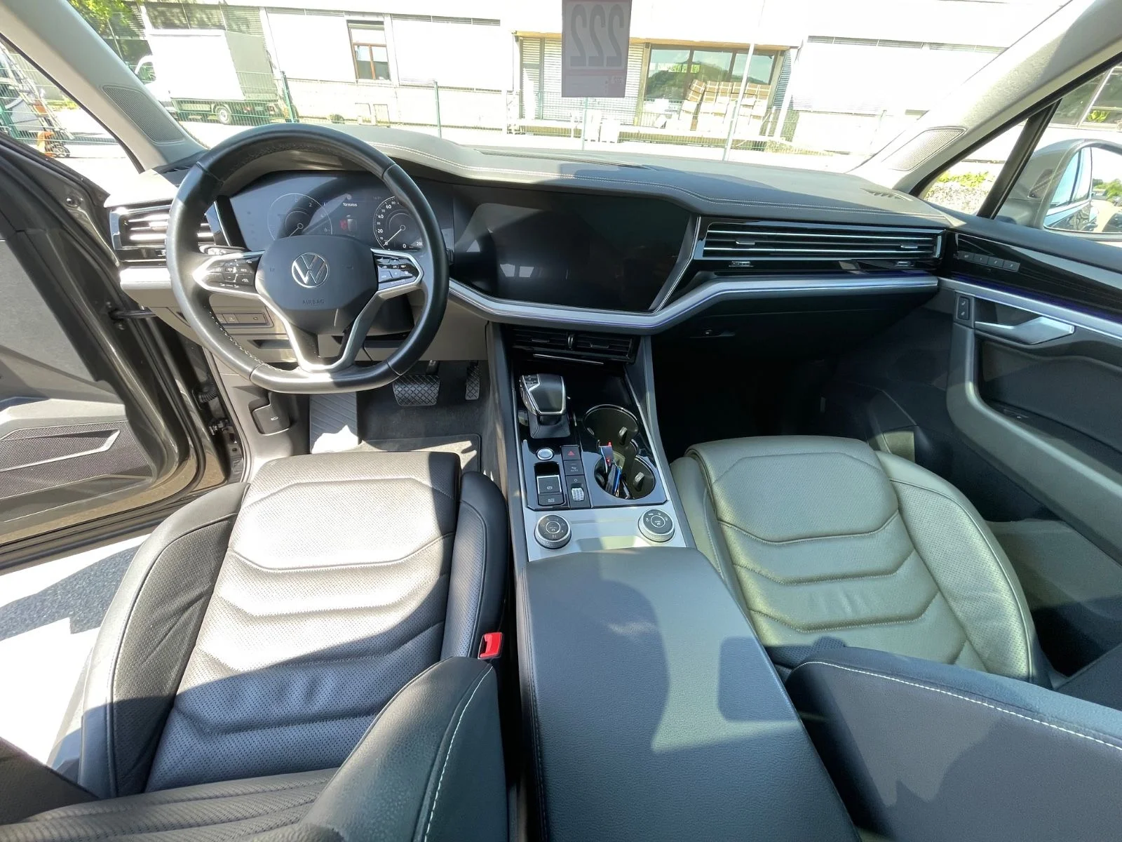Volkswagen Touareg 2022 Hybrid