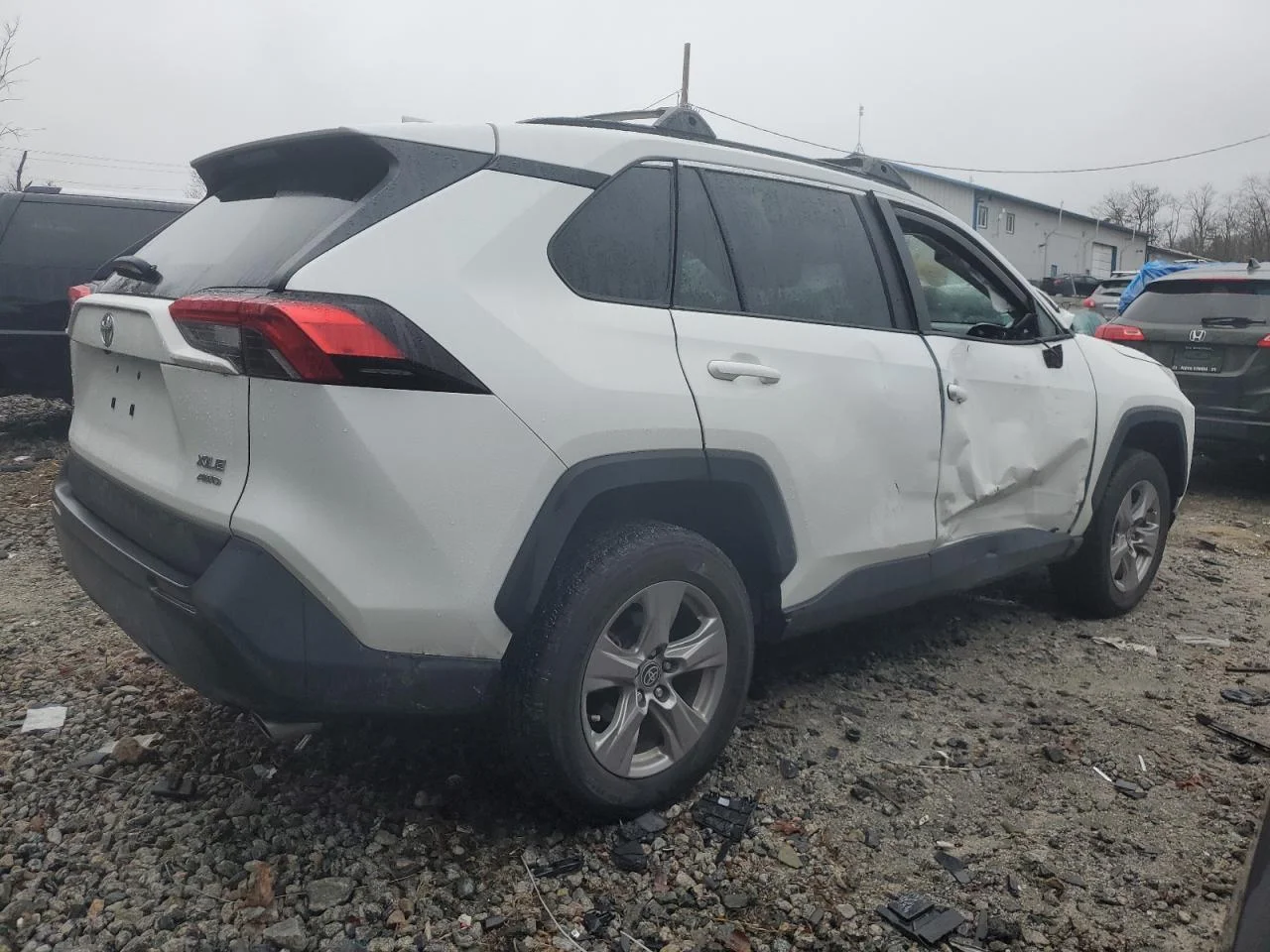 TOYOTA RAV4 XLE  2022