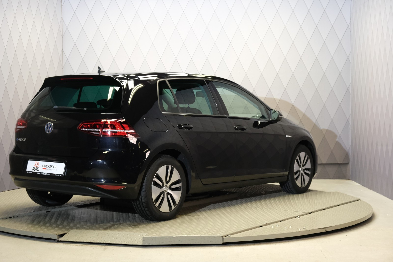 2015 Volkswagen e-Golf