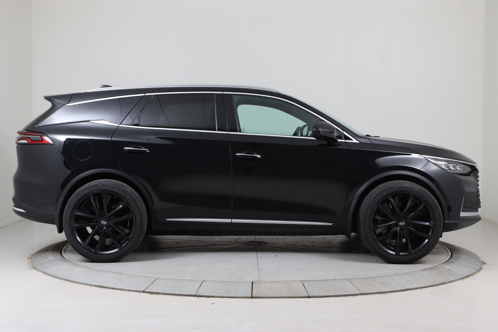 2022 BYD Tang