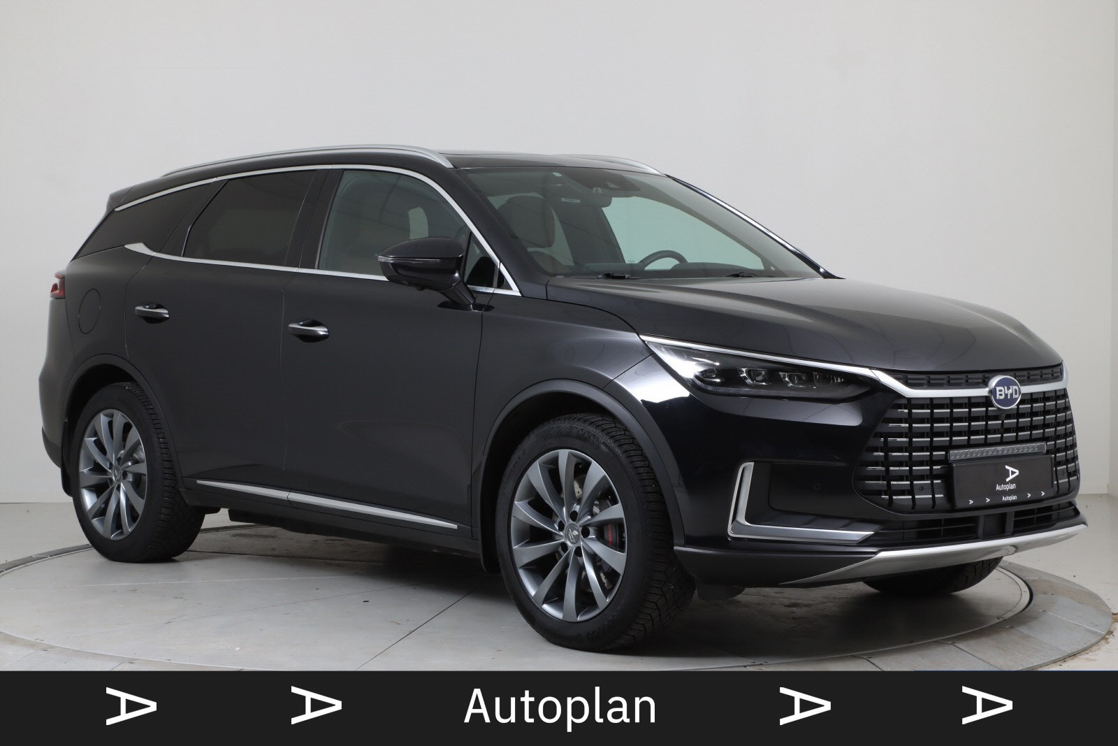 2022 BYD Tang