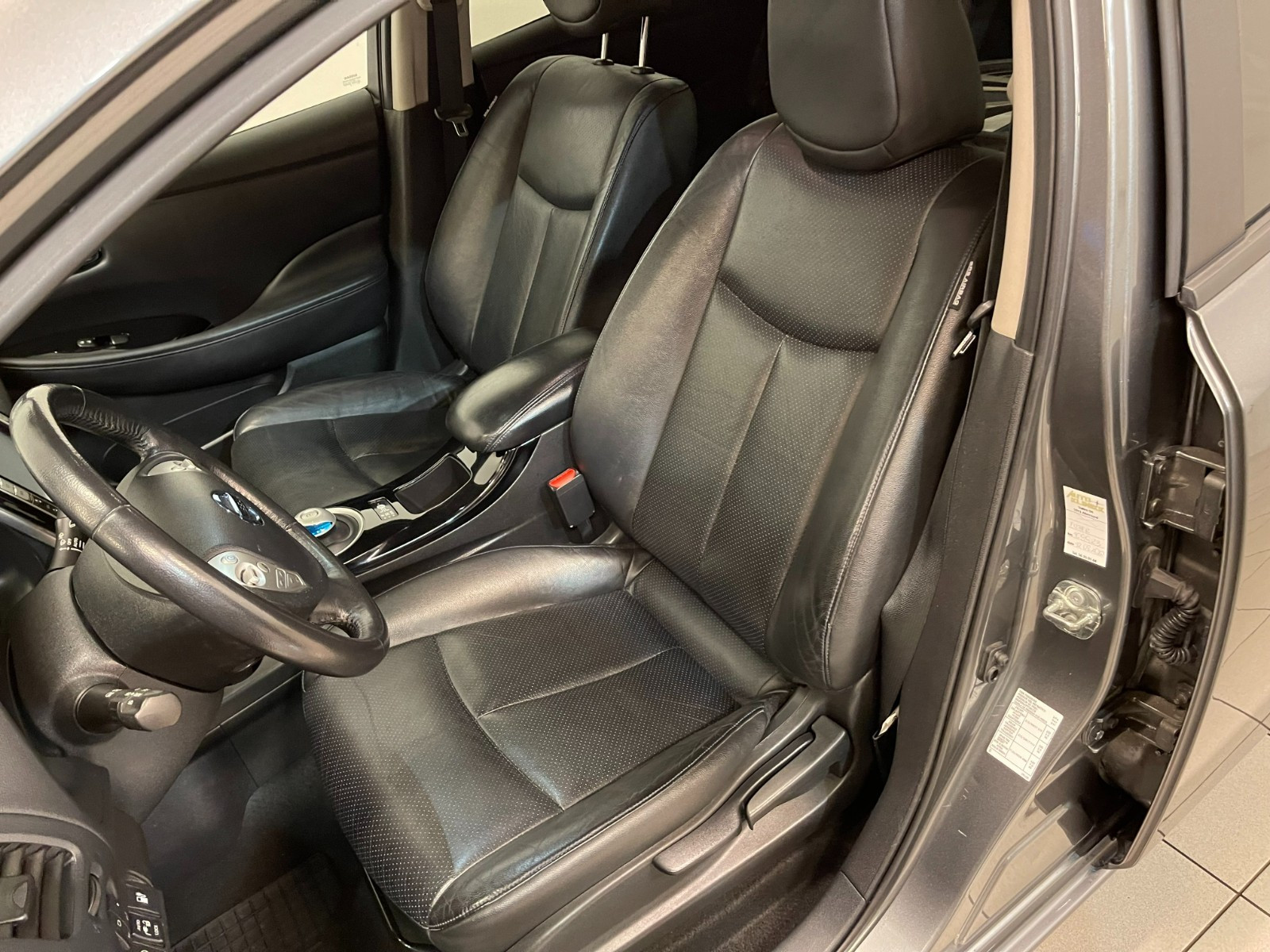 2014 Nissan Leaf