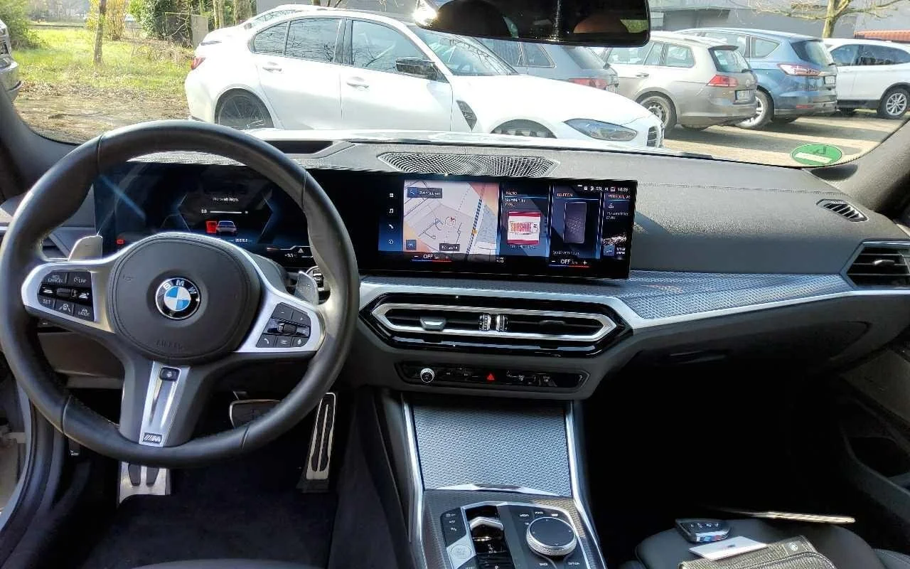 BMW 3 Series Touring 330d - Hybrid - Automatic - 286 hp - 35.878 km