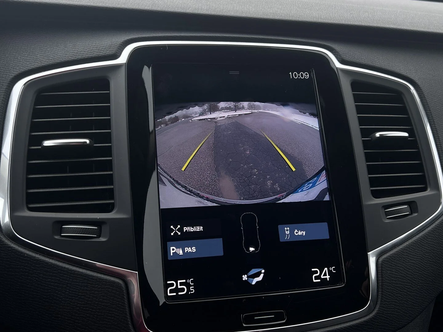 Volvo XC90 B5 - AWD - Hybrid - Automatic - 235 hp - 112.696 km