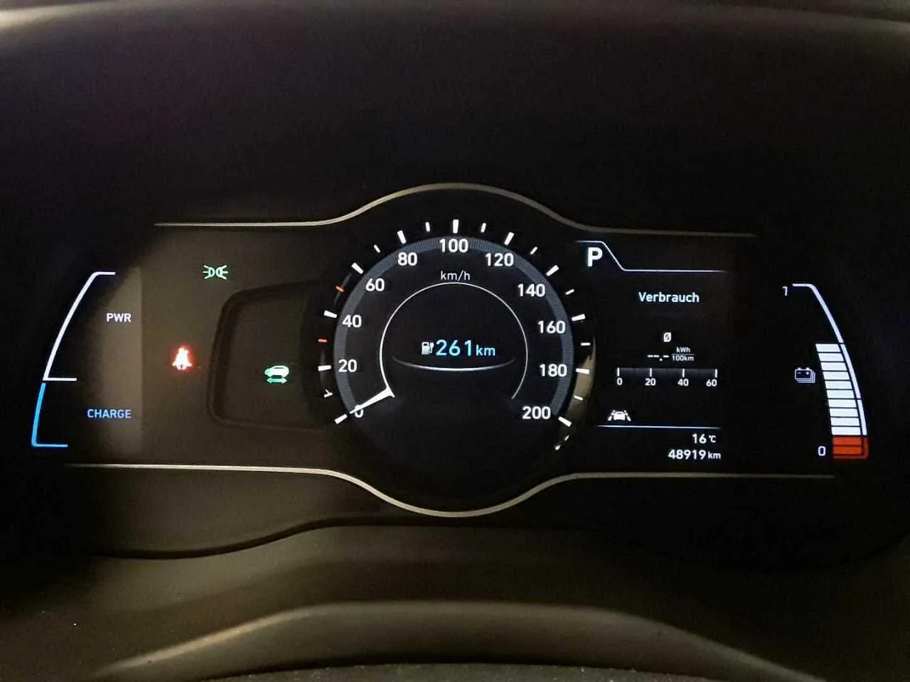 Hyundai Kona - Электрический - Автоматическое - 204 hp - 48.919 km