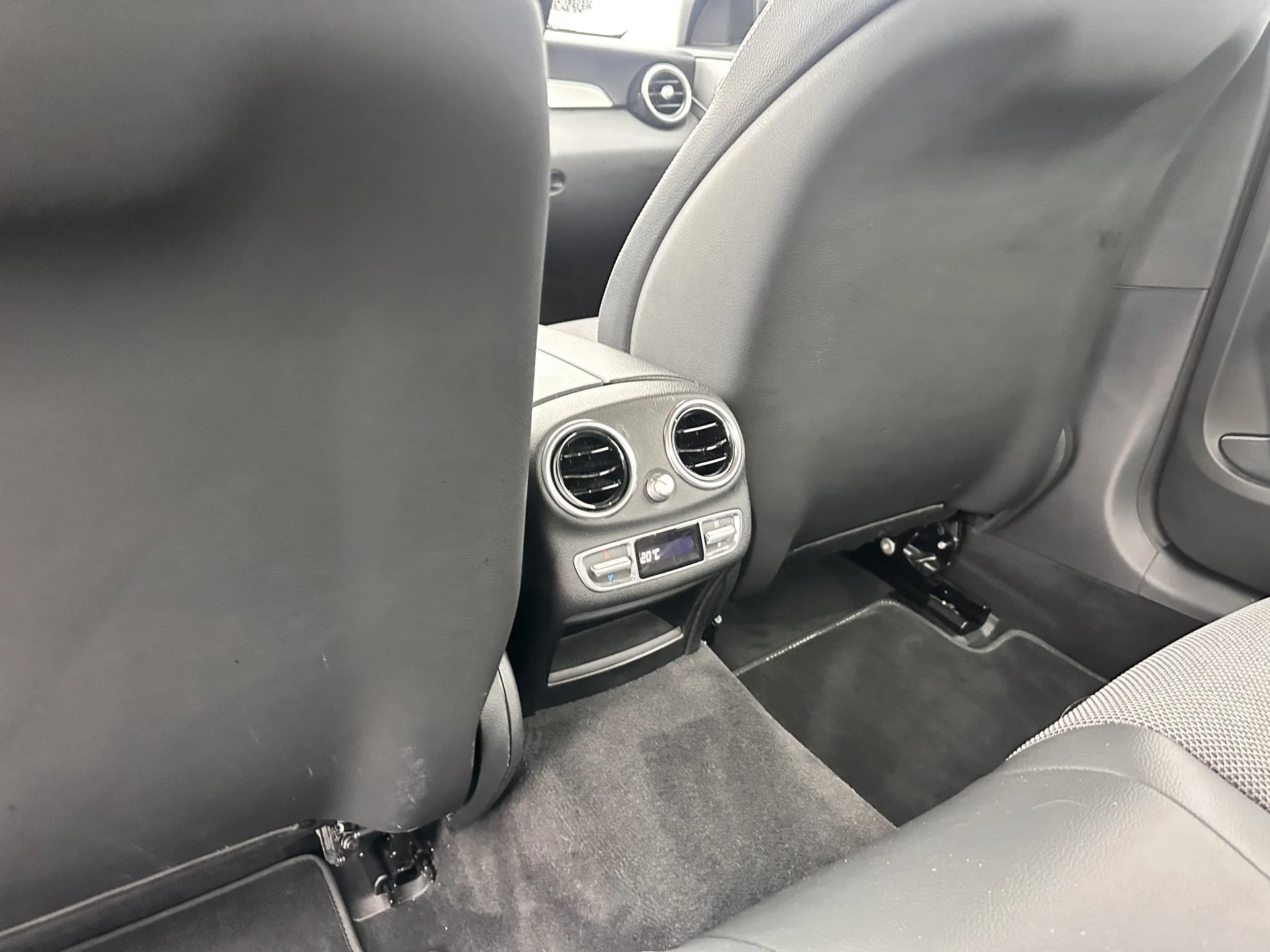 Mercedes-Benz C 300 CDI - Hybrid - Automatic - 204 hp - 81.527 km