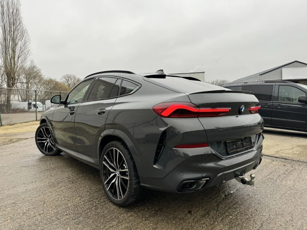 BMW X6 M M Performance - xDrive - Petrol - Automatic - 530 hp - 12.999 km
